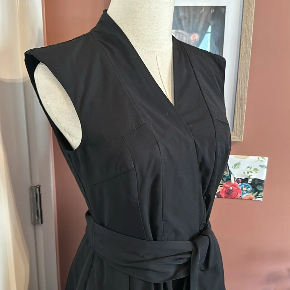 CUE made in Australia black origami faux wrap cap sleeve 6 mini pockets dress